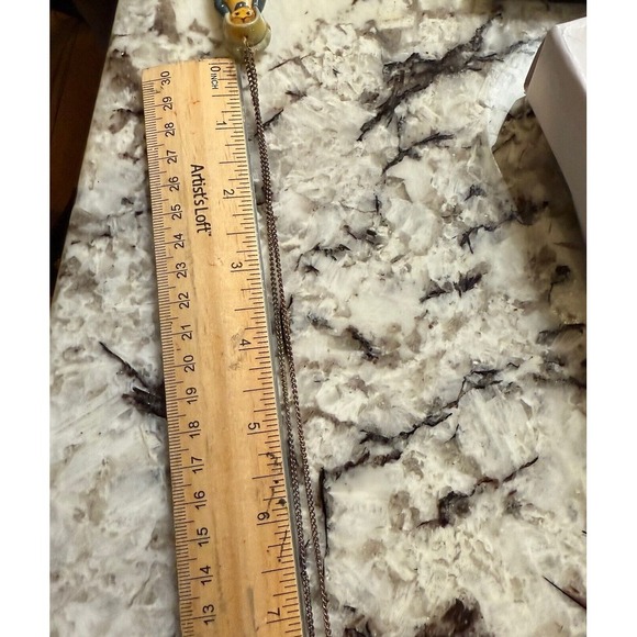 Vtg Prairie Girl Pendant In Blue Bonnet & Blue & White Dress On A Necklace Chain - Picture 11 of 14